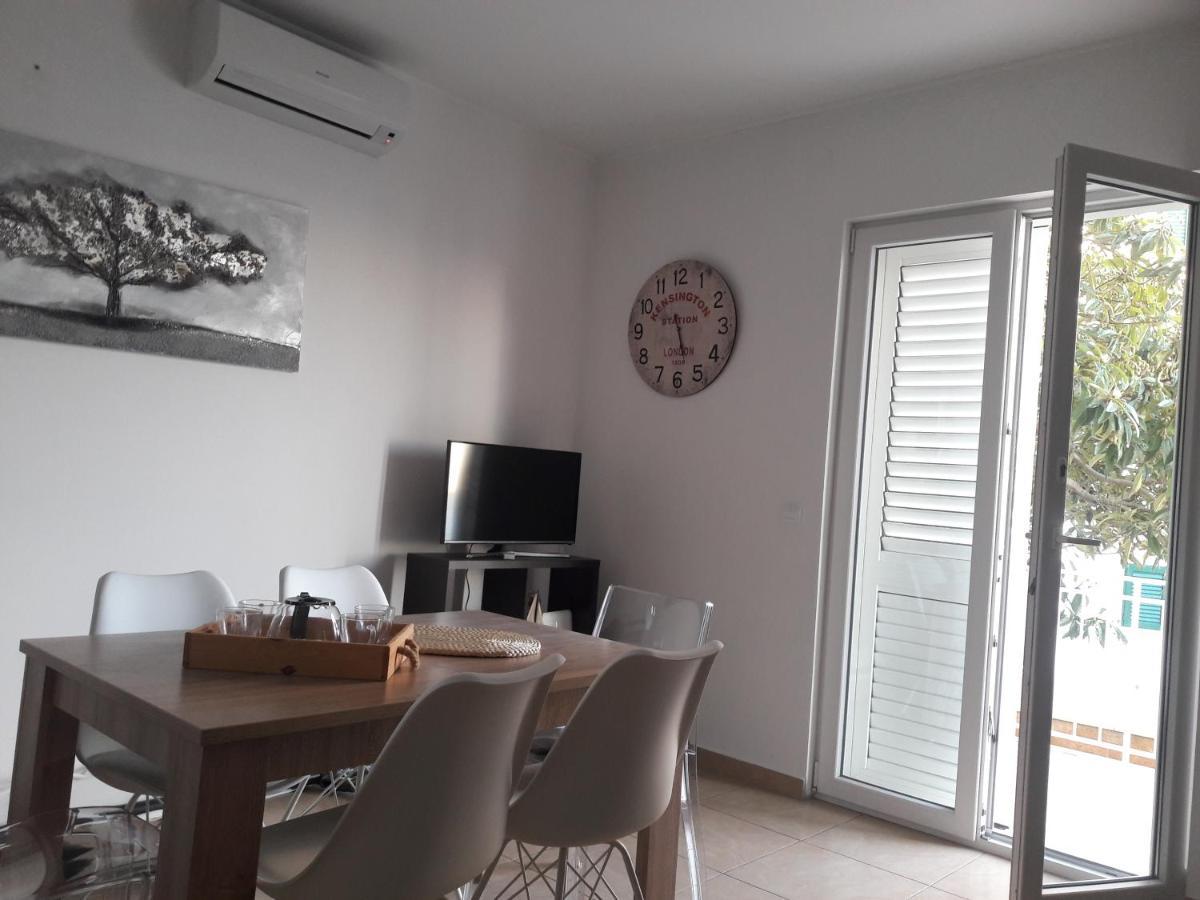 Apartment Tea Primošten Dış mekan fotoğraf