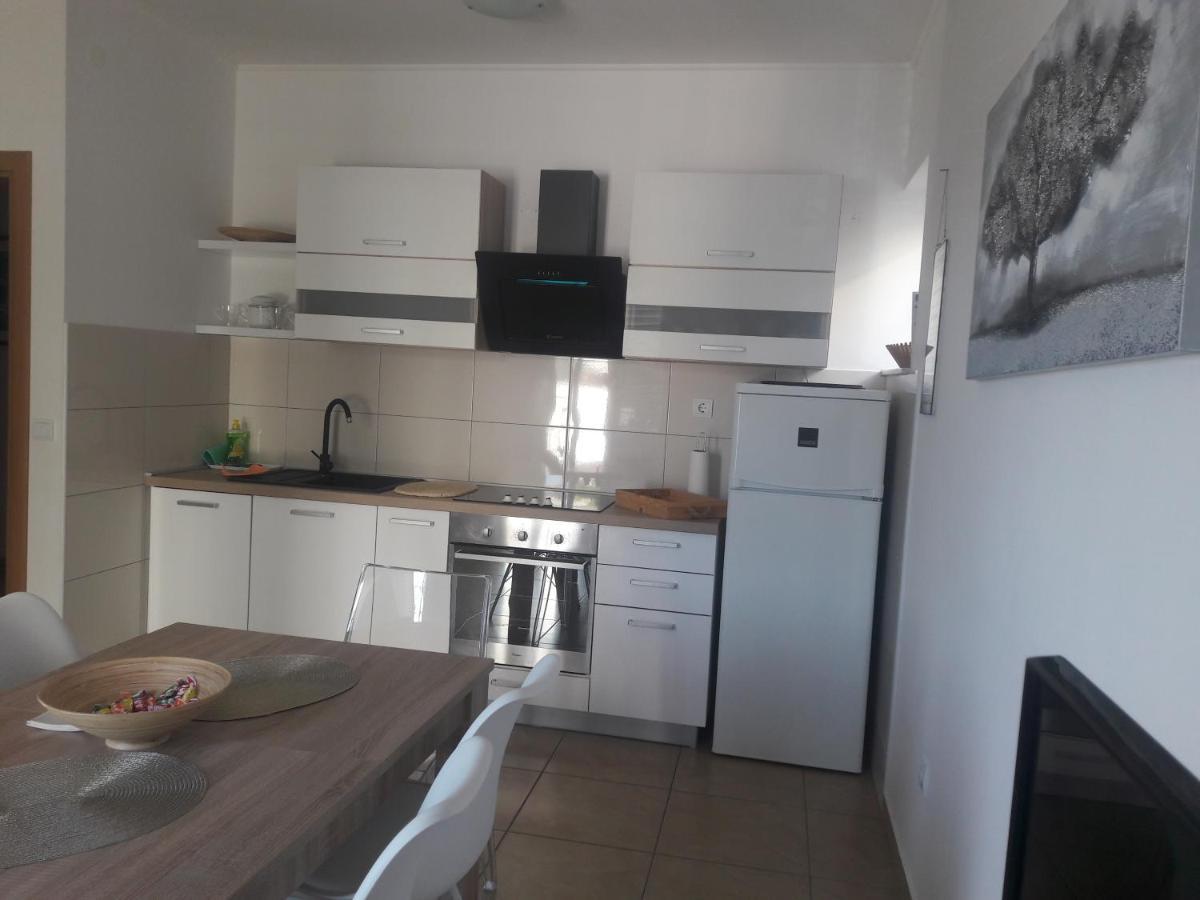 Apartment Tea Primošten Dış mekan fotoğraf